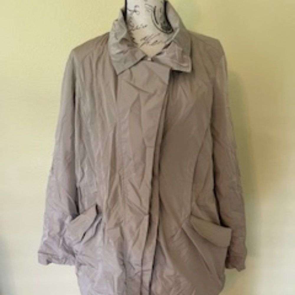 Bebe Women's Waterproof Hooded Travel Jacket – Lightweight, Packable, XL, Taupe